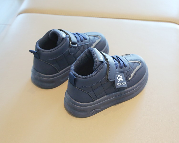 【7日内出荷】スポーツシューズ 子供 きれいめ 運動靴 カーキ 紺色 黒 子供靴 キッズ スニーカー 幼児 シューズ 子ども 歩きやすい キッズ シューズ 女の子 男の子 小学生 外出 滑り止め 屈曲性 柔らかい 疲れない アウトドア 滑りにくい 子供 スニーカー 14 15 16 17 18 19cm