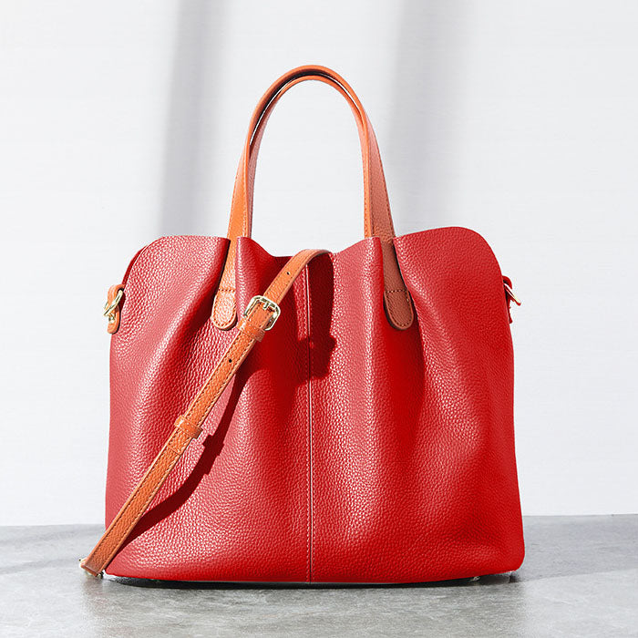 【7日内出荷】【2WAY】本革 トートバッグ ショルダーバッグ レディース 大容量 肩掛け 斜め掛け 手提げ レザー 大きめ 通勤 仕事バッグ 鞄 牛革 柔らか 大人 ビジネス オフィス 上品  鋲付き 高見え 高級感 お出かけ デート かわいい 母の日 クリスマス プレゼント