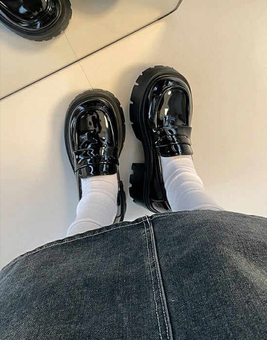 【7日内出荷】【7cmヒール】厚底ローファー レディース 7cmヒール コインローファー チャンキーソール ボリュームソール プラットフォーム 革靴 歩きやすい 疲れにくい 美脚 シューズ 脚長 韓国 ギャル プレッピー 学生 通学 制服コーデ ライブ 黒 白 オールシーズン