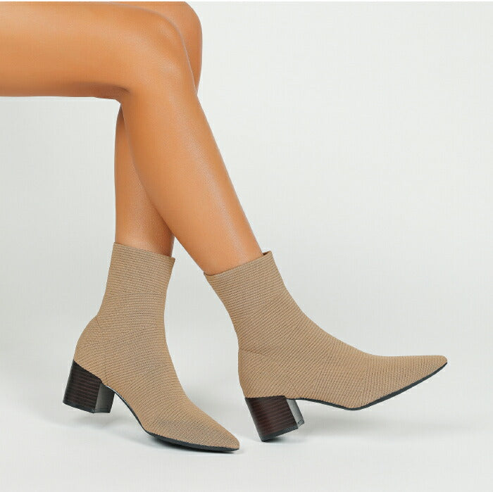 【7日内出荷】【5.5cmヒール】ソックスショートブーツ レディース 歩きやすい ソックスブーツ ニットブーツ ストレッチ 美脚 ミドルヒール チャンキーヒール 太めヒール ポインテッドトゥ 疲れない 軽量 柔らかい オフィス 通勤 きれいめ 秋冬 春 30代 40代