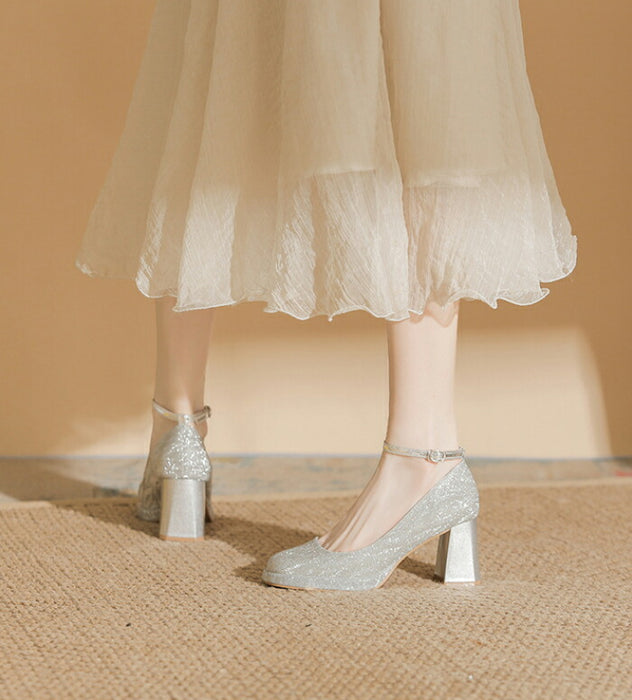 【7日内出荷】【 7cmヒール】パンプス ストラップ 7cmヒール グリッター ラメ キラキラ 厚底 スクエアトゥ 太ヒール チャンキーヒール 歩きやすい 痛くない 疲れない 美脚  結婚式 二次会 披露宴 パーティー お呼ばれ 入学式 卒業式 発表会 ドレス レディース きれいめ