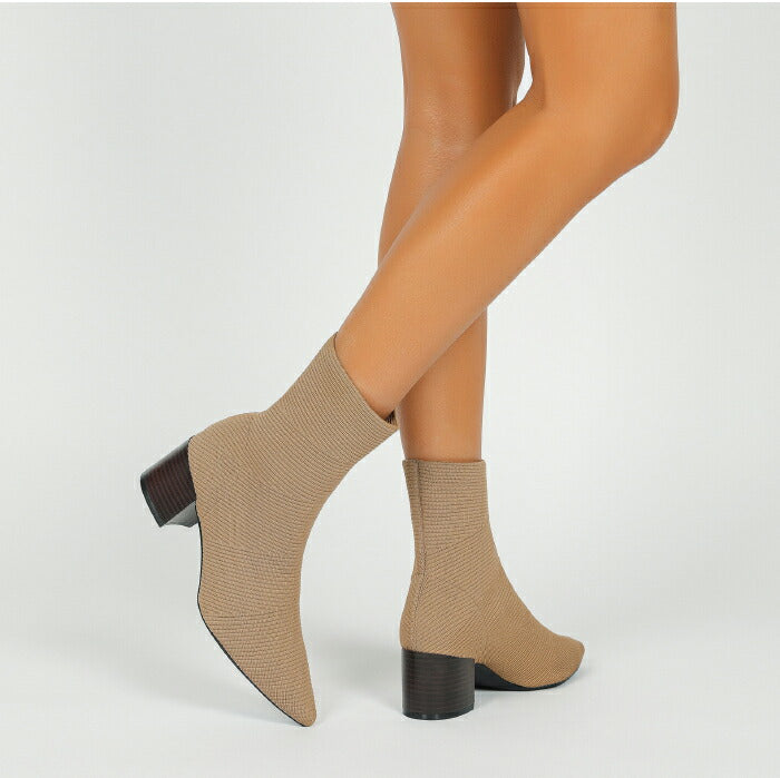 【7日内出荷】【5.5cmヒール】ソックスショートブーツ レディース 歩きやすい ソックスブーツ ニットブーツ ストレッチ 美脚 ミドルヒール チャンキーヒール 太めヒール ポインテッドトゥ 疲れない 軽量 柔らかい オフィス 通勤 きれいめ 秋冬 春 30代 40代