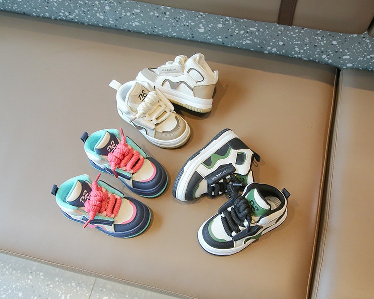 【7日内出荷】きれいめ 運動靴 歩きやすい 子供 スニーカー 14cm シューズ 子ども 秋 ベージュ 黒 ピンク キッズ スニーカー 幼児 スポーツシューズ 子供 キッズ シューズ 女の子 男の子 小学生 外出 滑り止め 屈曲性 柔らかい 疲れない アウトドア 滑りにくい 子供靴 15 16 17 18 19cm