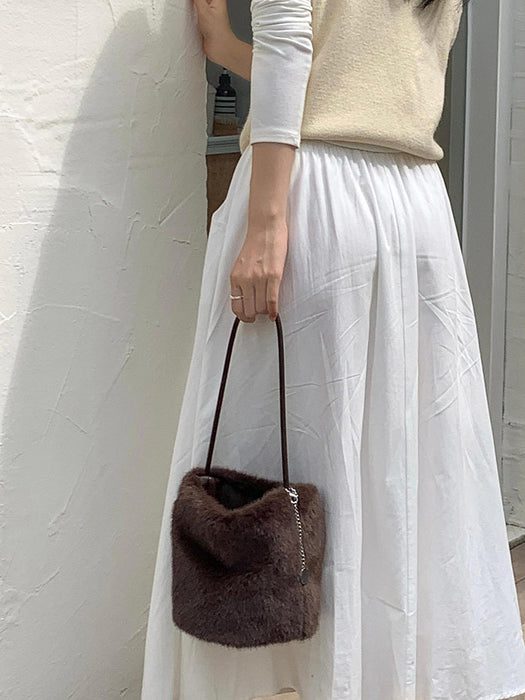 ファーバッグ トートバッグ もこもこ ふわふわ レディース バケツ型 秋冬 ミニトートバッグ 手提げ 肩掛け 通勤 お仕事バッグ 鞄 ハンドバッグ ママバッグ 柔らか 大人 高見え マグネット かわいい 母の日 チャーム付き 軽量 カジュアル