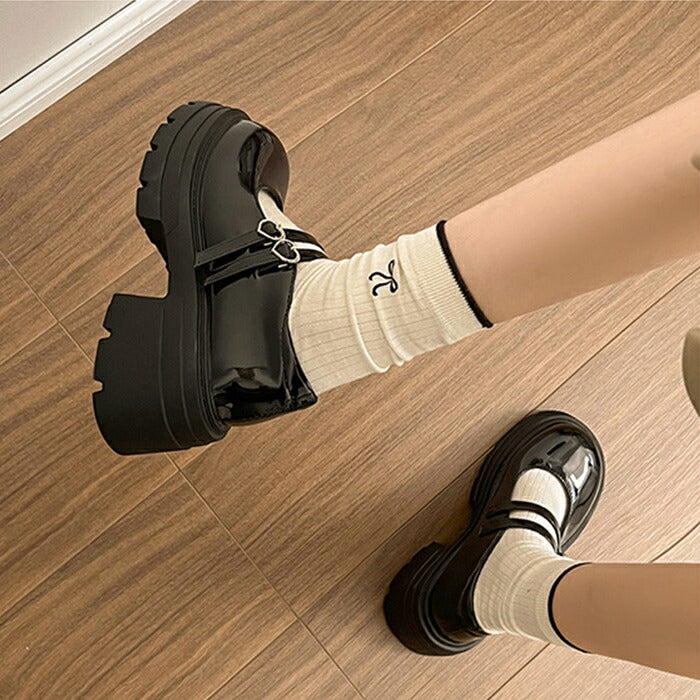 【7日内出荷】【7cmヒール】厚底 メリージェーン レディース 厚底パンプス  ヒールパンプス ダブルストラップ ハートバックル エナメル チャンキーソール ボリュームソール 歩きやすい 疲れにくい 韓国 かわいい 学生 通学 ライブ 黒 オフホワイト 秋冬