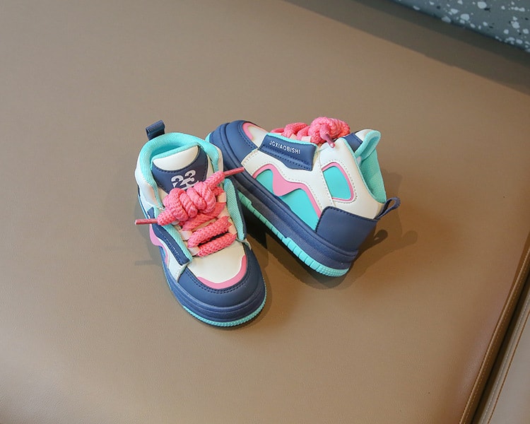 【7日内出荷】きれいめ 運動靴 歩きやすい 子供 スニーカー 14cm シューズ 子ども 秋 ベージュ 黒 ピンク キッズ スニーカー 幼児 スポーツシューズ 子供 キッズ シューズ 女の子 男の子 小学生 外出 滑り止め 屈曲性 柔らかい 疲れない アウトドア 滑りにくい 子供靴 15 16 17 18 19cm