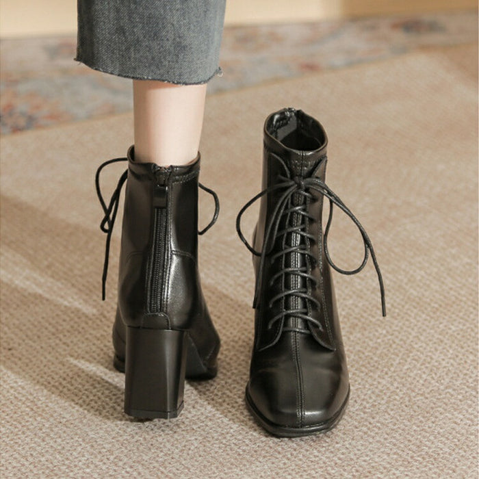 【7日内出荷】【7cmヒール】 ハイカット ショートブーツ レディース レースアップ ブーツ 編み上げ 太ヒール ファスナー付き 靴 女生 美脚 PU 無地 痛くない 履きやすい 歩きやすい 軽量 シンプル カジュアル 通勤 通学 おしゃれ 靴 袴 秋 きれいめ 女性 大人 寒さ対策 冬用 旅行 冬 発表会
