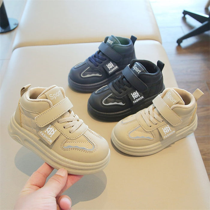 【7日内出荷】スポーツシューズ 子供 きれいめ 運動靴 カーキ 紺色 黒 子供靴 キッズ スニーカー 幼児 シューズ 子ども 歩きやすい キッズ シューズ 女の子 男の子 小学生 外出 滑り止め 屈曲性 柔らかい 疲れない アウトドア 滑りにくい 子供 スニーカー 14 15 16 17 18 19cm
