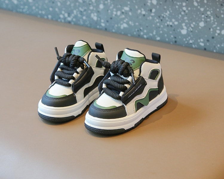 【7日内出荷】きれいめ 運動靴 歩きやすい 子供 スニーカー 14cm シューズ 子ども 秋 ベージュ 黒 ピンク キッズ スニーカー 幼児 スポーツシューズ 子供 キッズ シューズ 女の子 男の子 小学生 外出 滑り止め 屈曲性 柔らかい 疲れない アウトドア 滑りにくい 子供靴 15 16 17 18 19cm