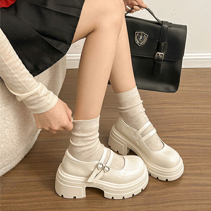 【7日内出荷】【7cmヒール】厚底 メリージェーン レディース 厚底パンプス  ヒールパンプス ダブルストラップ ハートバックル エナメル チャンキーソール ボリュームソール 歩きやすい 疲れにくい 韓国 かわいい 学生 通学 ライブ 黒 オフホワイト 秋冬