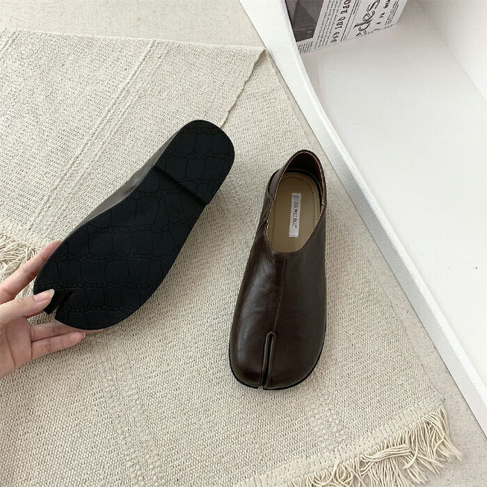 【7日内出荷】足袋パンプス レディース 足袋シューズ スリッポン フラットシューズ ローヒール ぺたんこ PUレザー 合皮 痛くない 歩きやすい 疲れない 柔らかい 軽量 脱げない おしゃれ バブーシュ オフィスカジュアル 通勤 仕事 旅行 プレゼント