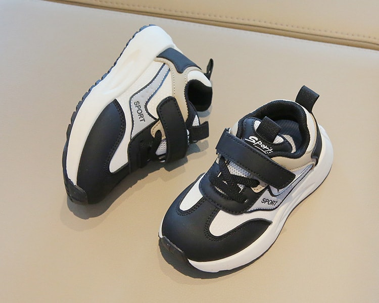 【7日内出荷】子ども 歩きやすい 子供靴 キッズ スニーカー 幼児 シューズ きれいめ 運動靴 グレー カーキ 黒 スポーツシューズ 子供 キッズ シューズ 女の子 男の子 小学生 外出 滑り止め 屈曲性 柔らかい 疲れない アウトドア 滑りにくい 子供 スニーカー 14 15 16 17 18 19cm