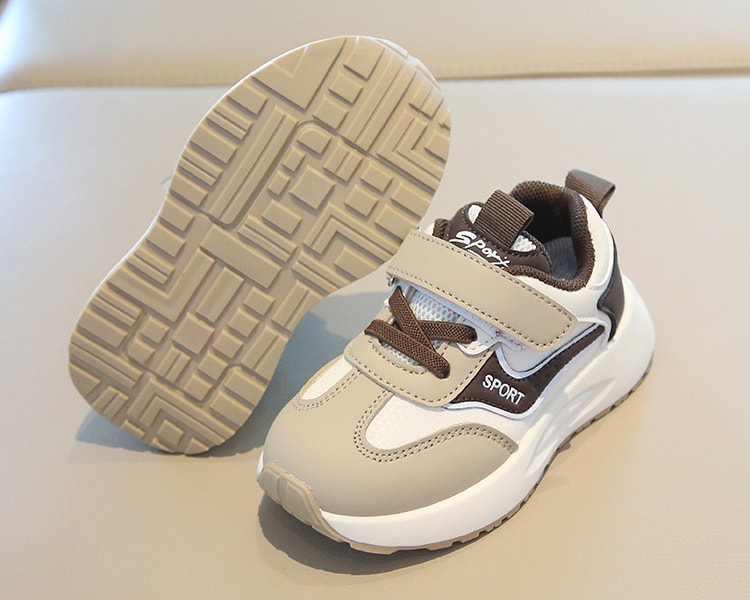 【7日内出荷】子ども 歩きやすい 子供靴 キッズ スニーカー 幼児 シューズ きれいめ 運動靴 グレー カーキ 黒 スポーツシューズ 子供 キッズ シューズ 女の子 男の子 小学生 外出 滑り止め 屈曲性 柔らかい 疲れない アウトドア 滑りにくい 子供 スニーカー 14 15 16 17 18 19cm