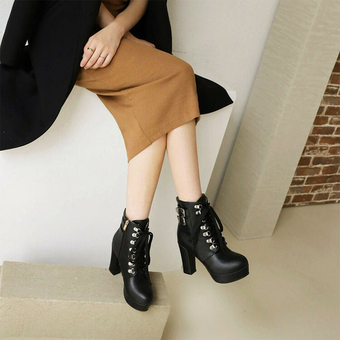 【7日内出荷】【9.5cmヒール】 ショートブーツ レディース サイドゴム レースアップ 高校生 中学生 ブーツ PU レザーシューズ コスプレ cosplay 太ヒール ハイスムース3cm 安定感 厚底 靴 ラウンドトゥ 学生 通学 美脚 大きいサイズ がルーズ グループ 人気