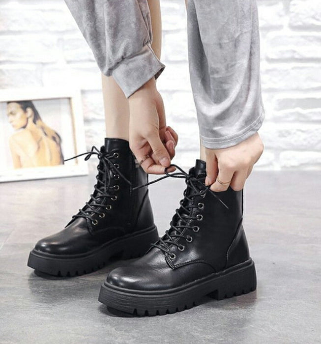 【4cmヒール】ショートブーツ レディース ダンスシューズ 歩きやすい レースアップ 編み上げ ミドル丈 韓国 厚底 4cm ローヒール 歩きやすい 痛くない 疲れない サイドジップ 防寒 卒業式 発表会 学生 女子 アイドル カジュアル 秋冬 黒 アイボリー