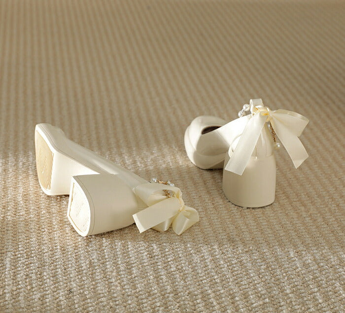 【7日内出荷】【7cmヒール】パンプス パール レディース 太ヒール リボン ウェディング メリージェーン ストラップ 痛くない 歩きやすい 疲れない エナメル 厚底 パーティー お呼ばれ 二次会 入学式 卒業式 おしゃれ  安定感 美脚 白 黒 23.0-25.0cm