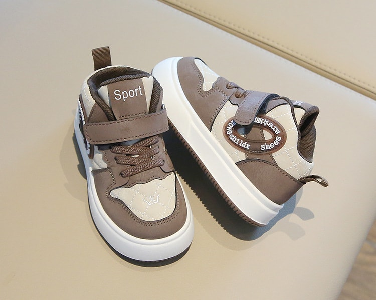 【7日内出荷】キッズ スニーカー 幼児 子供靴 ピンク ブラウン 黒 スポーツシューズ 子供 シューズ 子ども 秋 きれいめ 運動靴 歩きやすい キッズ シューズ 女の子 男の子 小学生 外出 滑り止め 屈曲性 柔らかい 疲れない アウトドア 滑りにくい 子供 スニーカー 14 15 16 17 18 19cm