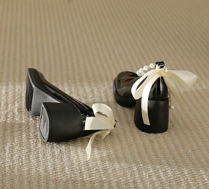 【7日内出荷】【7cmヒール】パンプス パール レディース 太ヒール リボン ウェディング メリージェーン ストラップ 痛くない 歩きやすい 疲れない エナメル 厚底 パーティー お呼ばれ 二次会 入学式 卒業式 おしゃれ  安定感 美脚 白 黒 23.0-25.0cm