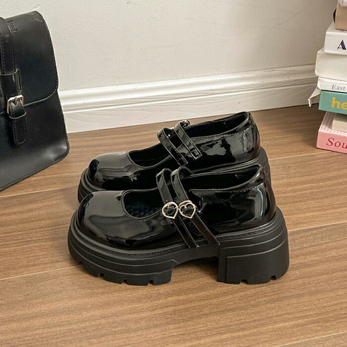 【7日内出荷】【7cmヒール】厚底 メリージェーン レディース 厚底パンプス  ヒールパンプス ダブルストラップ ハートバックル エナメル チャンキーソール ボリュームソール 歩きやすい 疲れにくい 韓国 かわいい 学生 通学 ライブ 黒 オフホワイト 秋冬
