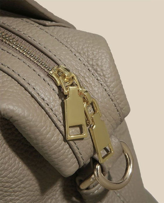 【7日内出荷】【2WAY】本革 ショルダーバッグ レディース ハンドバッグ トートバッグ レザーバッグ 牛革 大容量 肩掛け 斜め掛け 手提げ 大きめ 通勤 お仕事バッグ 鞄 柔らか 大人 ビジネス オフィス 上品 高見え 高級感 お出かけ デート 母の日 クリスマス