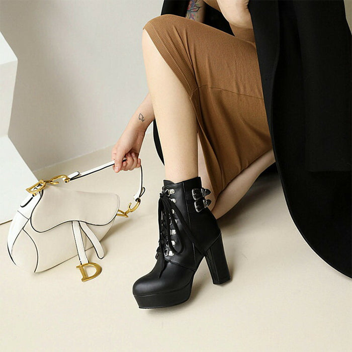 【7日内出荷】【9.5cmヒール】 ショートブーツ レディース サイドゴム レースアップ 高校生 中学生 ブーツ PU レザーシューズ コスプレ cosplay 太ヒール ハイスムース3cm 安定感 厚底 靴 ラウンドトゥ 学生 通学 美脚 大きいサイズ がルーズ グループ 人気