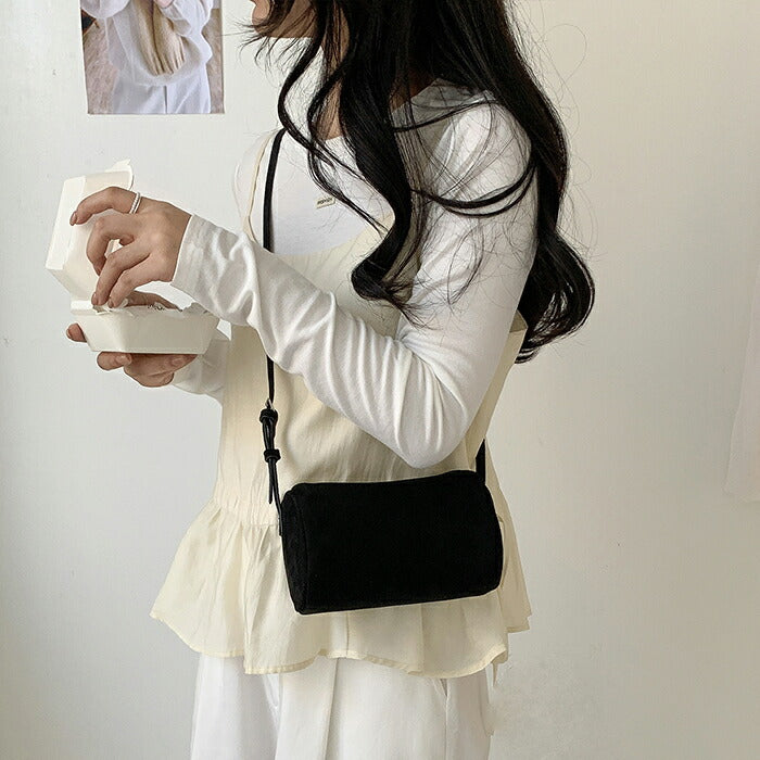 【2way】スエード調 ショルダーバッグ レディース 斜めがけ 手提げ スエードバッグ トートバッグ ボストンバッグ ハンドバッグ 肩掛けバッグ ミニ 柔らか きれいめ 大人可愛い 小さい 鞄 高級感 おしゃれ 秋 冬 通勤通学 お仕事バッグ お出かけ