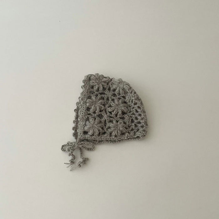 【7日内出荷】ニット ボンネット ベビー 帽子 ナチュラル ベビー服 女の子 透かし編み スカラップ ボンネット 冬 花 ひも  無地  防寒 お出掛け  おしゃれ 韓国子供服   あご紐 祝い 出産祝い プレゼント 記念撮影 写真  お宮参り セレモニー フード