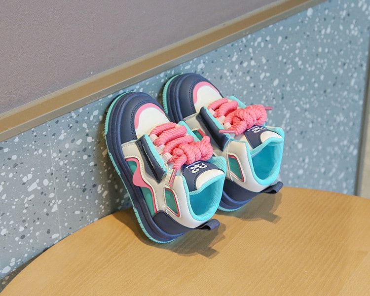 【7日内出荷】きれいめ 運動靴 歩きやすい 子供 スニーカー 14cm シューズ 子ども 秋 ベージュ 黒 ピンク キッズ スニーカー 幼児 スポーツシューズ 子供 キッズ シューズ 女の子 男の子 小学生 外出 滑り止め 屈曲性 柔らかい 疲れない アウトドア 滑りにくい 子供靴 15 16 17 18 19cm