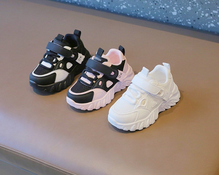 【7日内出荷】スポーツシューズ 子供 キッズ スニーカー 幼児 きれいめ 運動靴 ピンク 白 黒 子供靴 シューズ 子ども 歩きやすい キッズ シューズ 女の子 男の子 小学生 外出 滑り止め 屈曲性 柔らかい 疲れない アウトドア 滑りにくい 子供 スニーカー 14 15 16 17 18 19cm